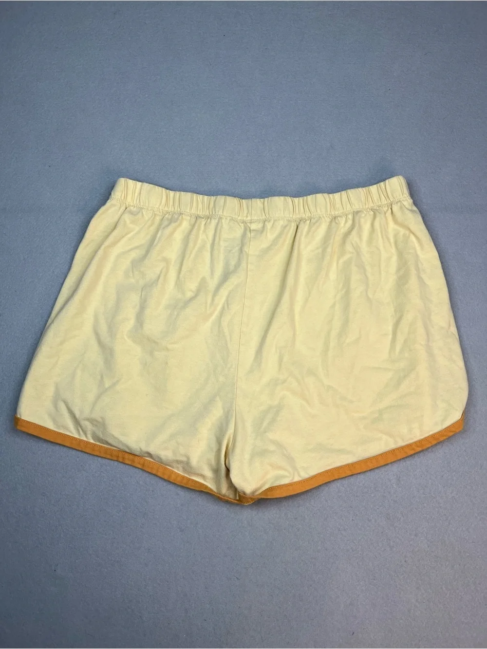Ford pastel yellow pull on track shorts size XL